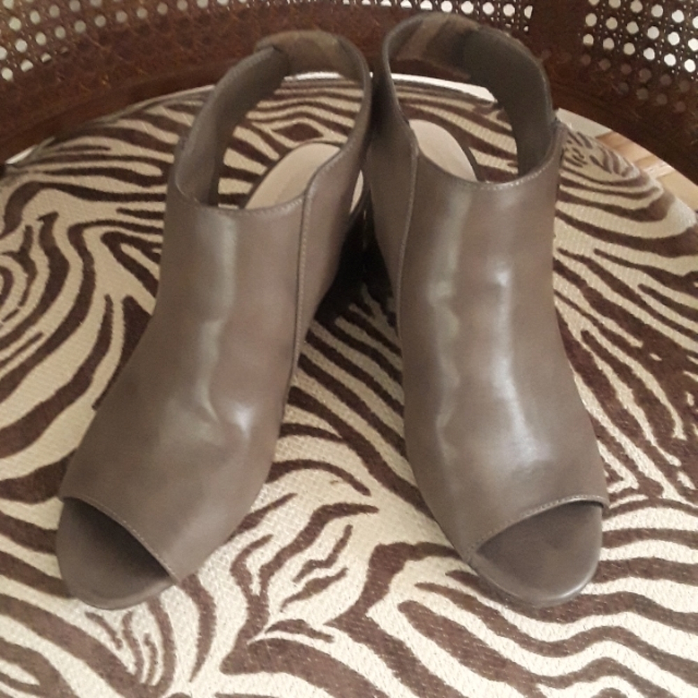 Open toe and open heel by Relativity